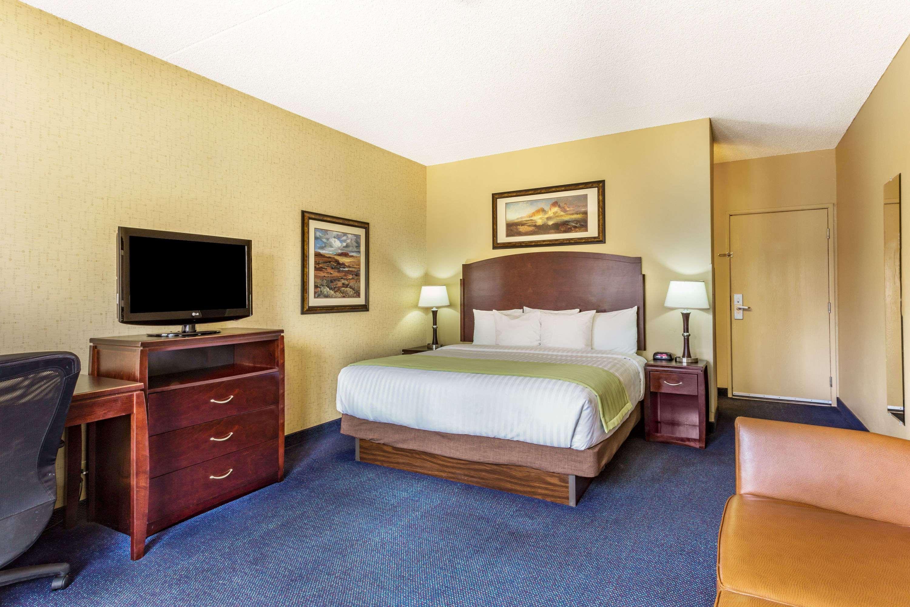 Days Inn & Suites By Wyndham Mesa Near Phoenix Εξωτερικό φωτογραφία