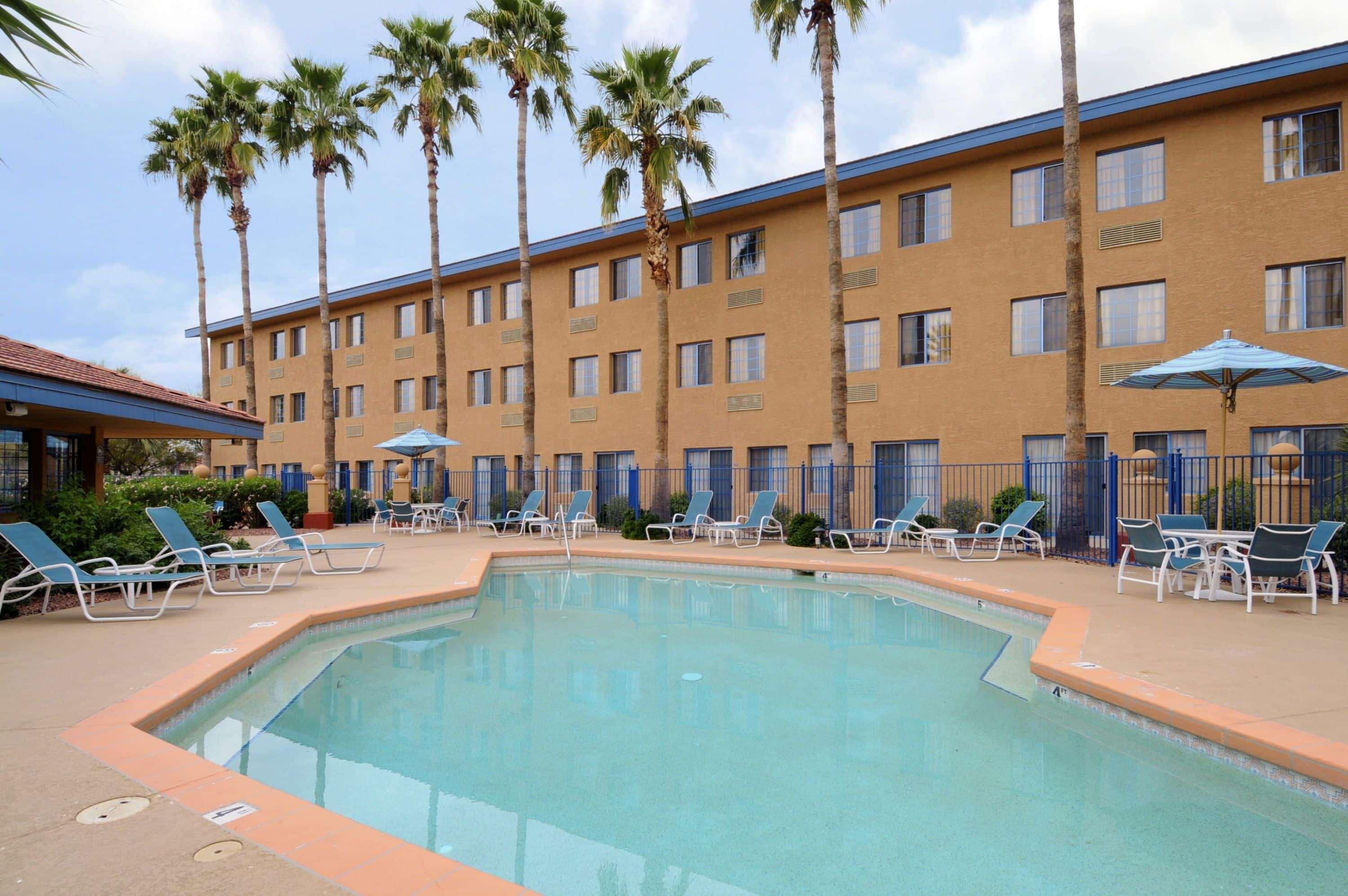 Days Inn & Suites By Wyndham Mesa Near Phoenix Εξωτερικό φωτογραφία