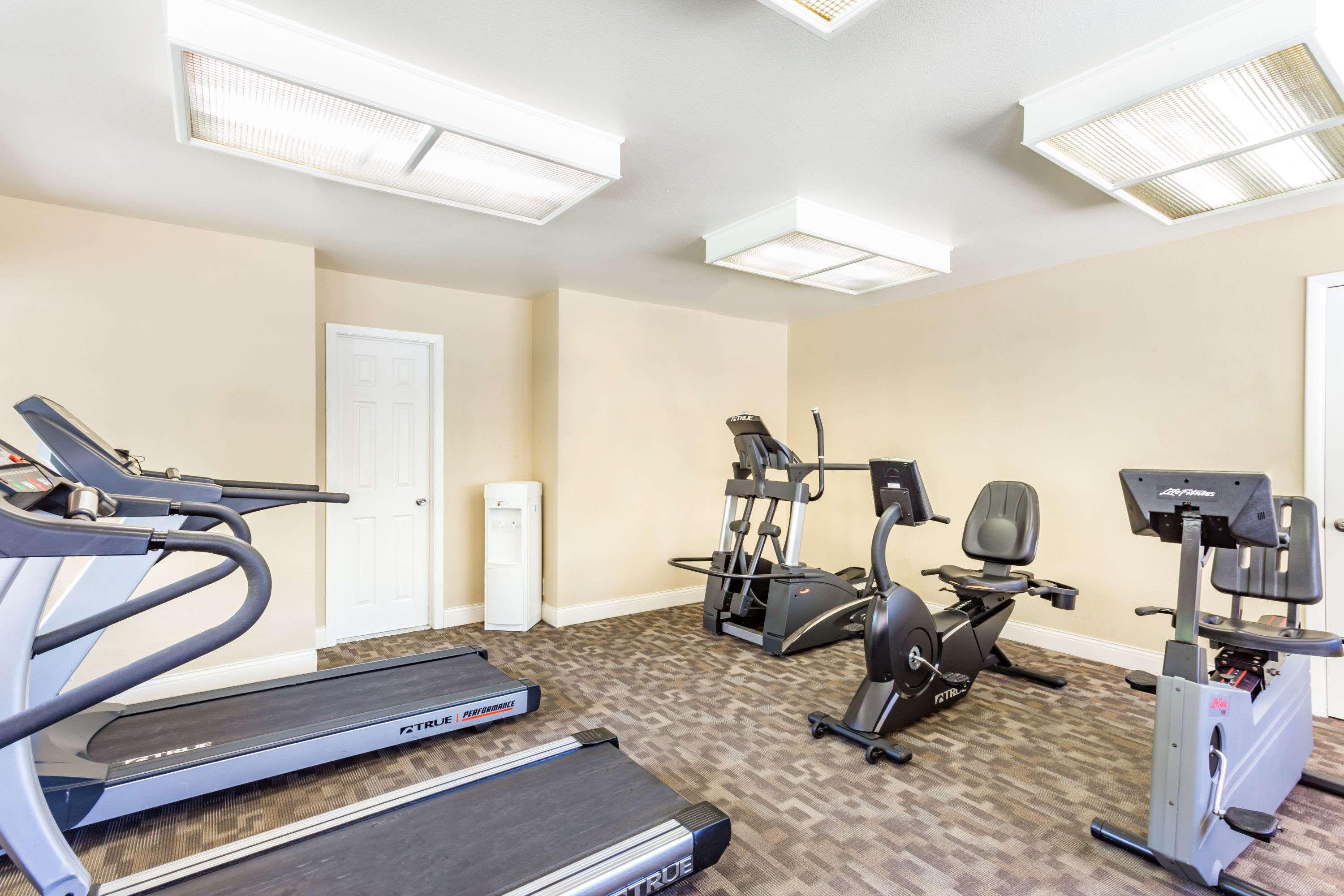 Days Inn & Suites By Wyndham Mesa Near Phoenix Εξωτερικό φωτογραφία