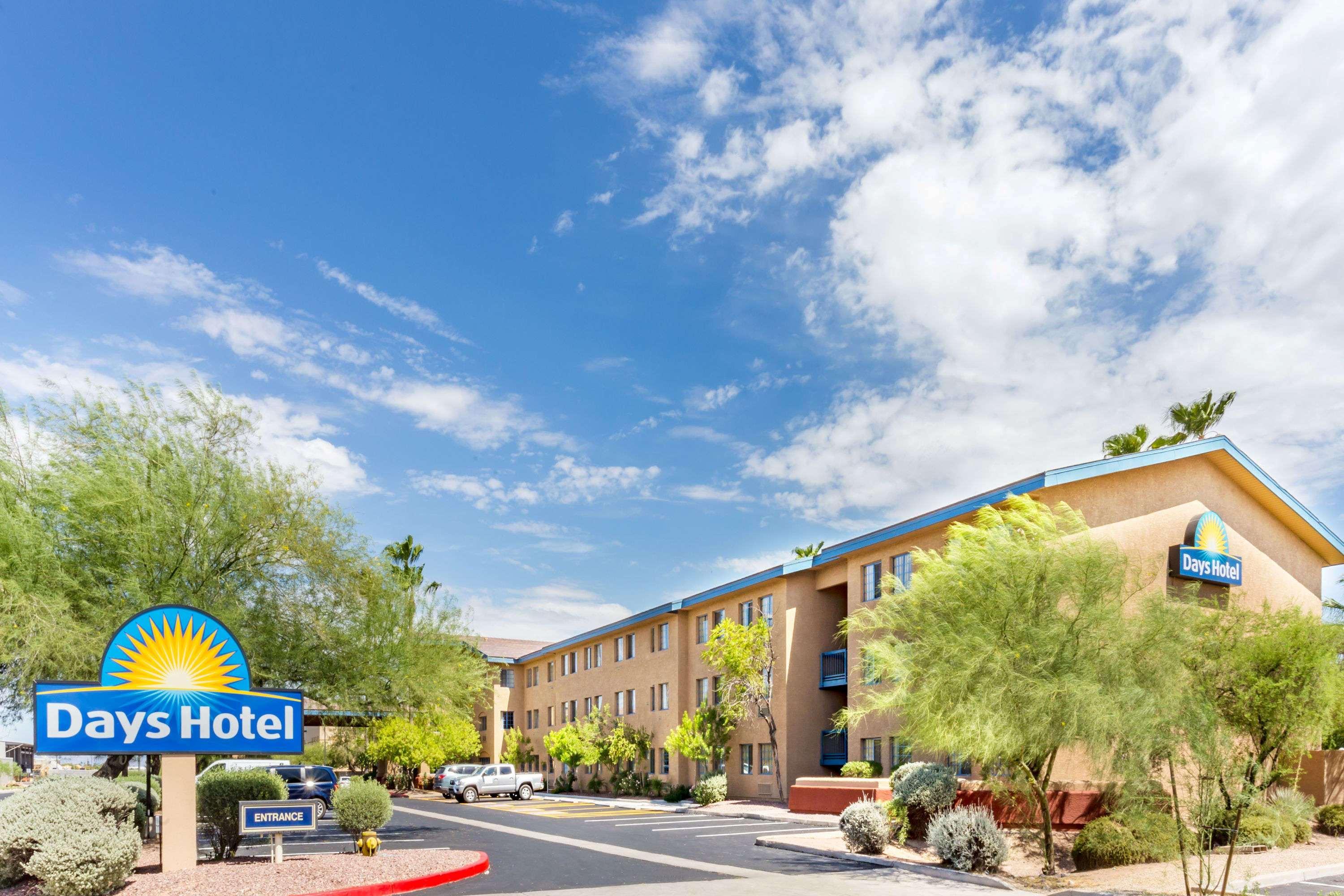 Days Inn & Suites By Wyndham Mesa Near Phoenix Εξωτερικό φωτογραφία