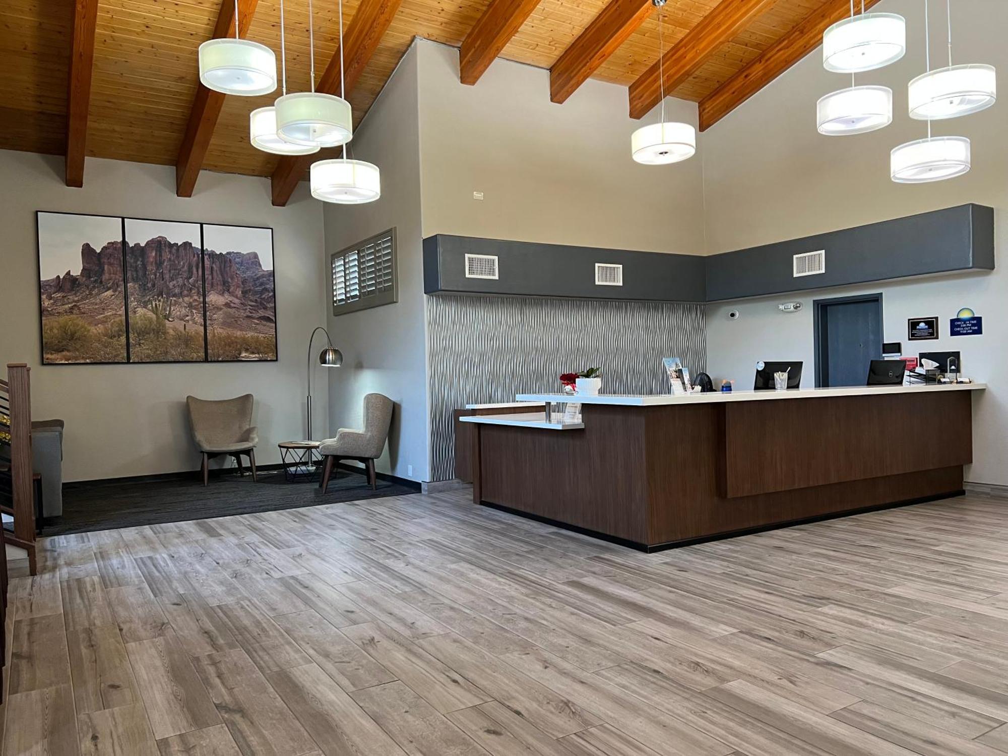 Days Inn & Suites By Wyndham Mesa Near Phoenix Εξωτερικό φωτογραφία