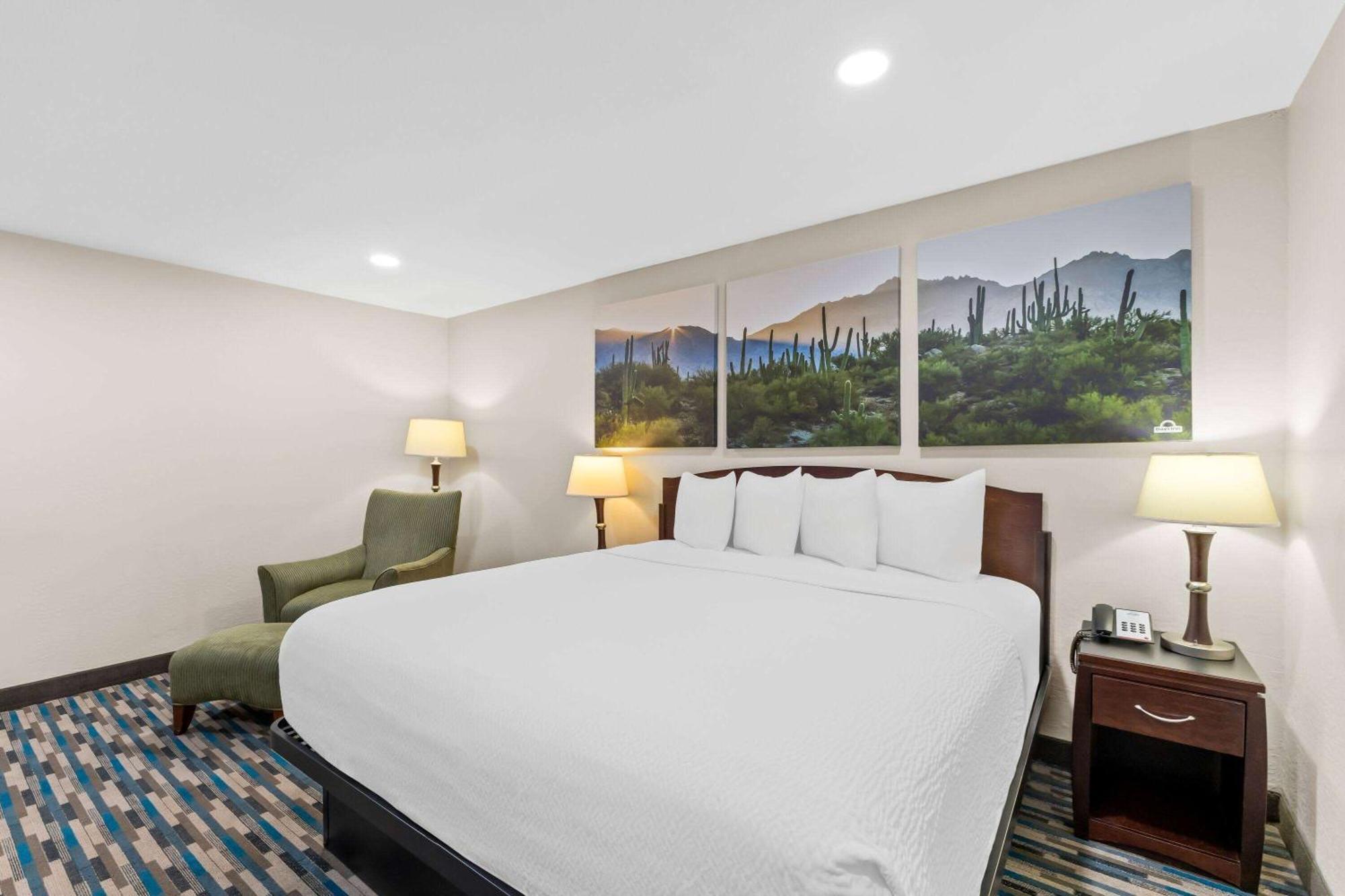 Days Inn & Suites By Wyndham Mesa Near Phoenix Εξωτερικό φωτογραφία