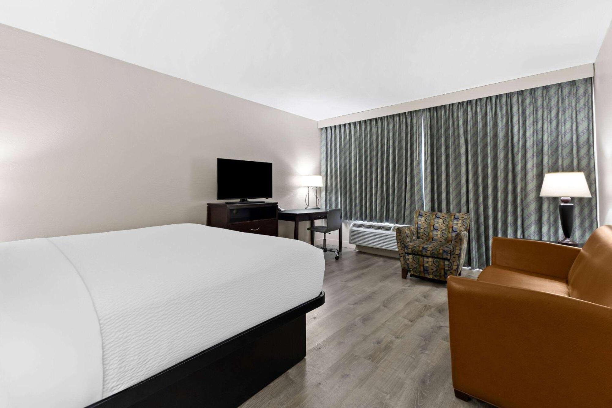 Days Inn & Suites By Wyndham Mesa Near Phoenix Εξωτερικό φωτογραφία