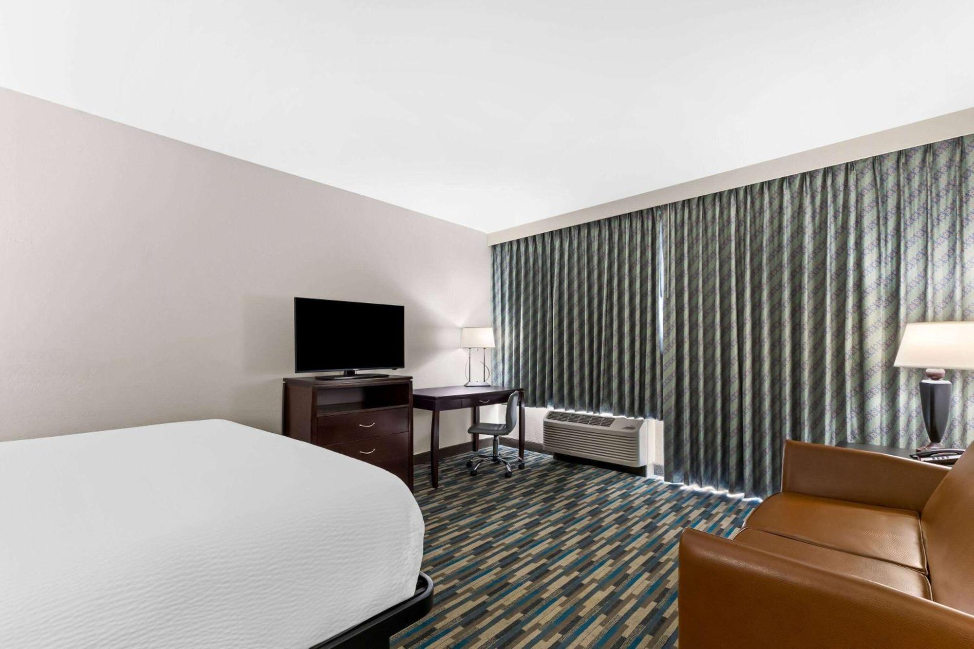 Days Inn & Suites By Wyndham Mesa Near Phoenix Εξωτερικό φωτογραφία