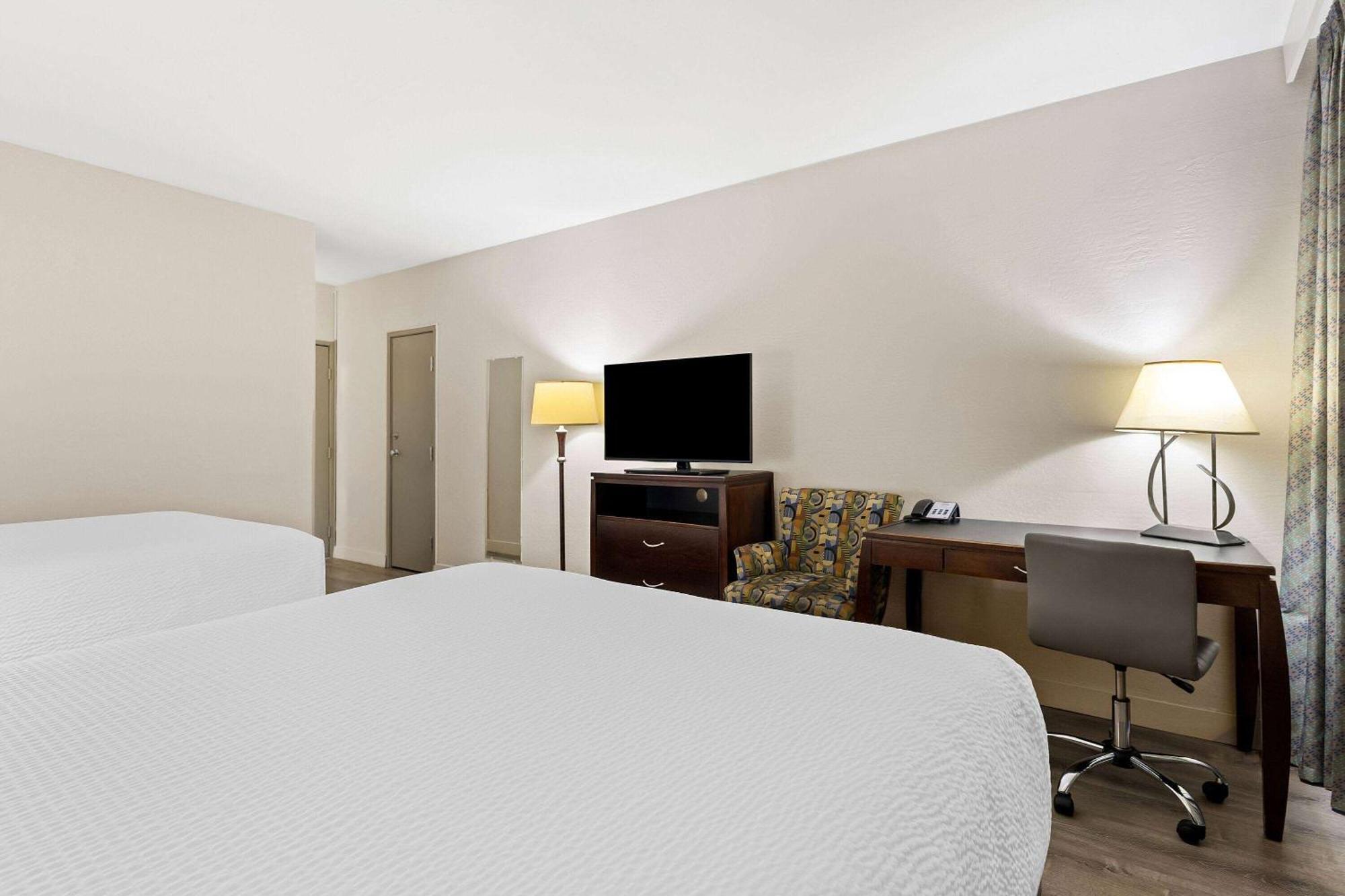 Days Inn & Suites By Wyndham Mesa Near Phoenix Εξωτερικό φωτογραφία
