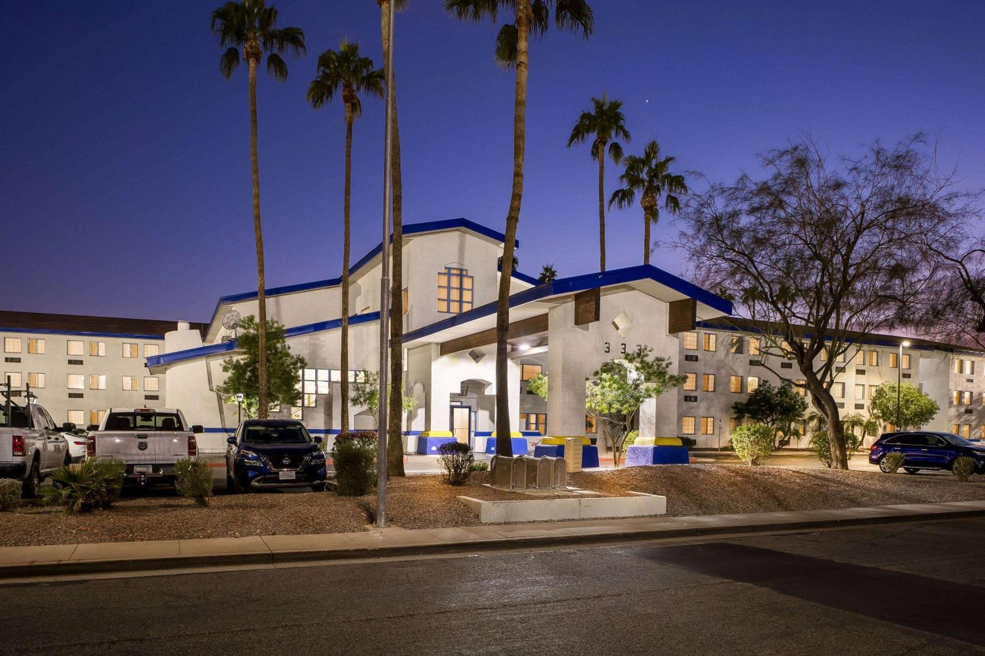Days Inn & Suites By Wyndham Mesa Near Phoenix Εξωτερικό φωτογραφία