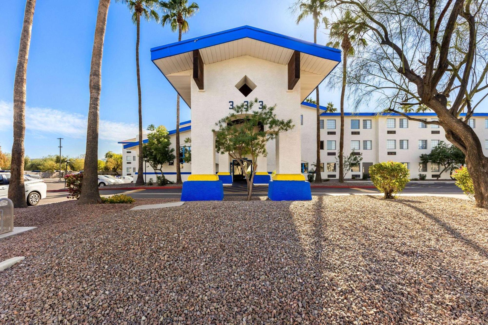 Days Inn & Suites By Wyndham Mesa Near Phoenix Εξωτερικό φωτογραφία