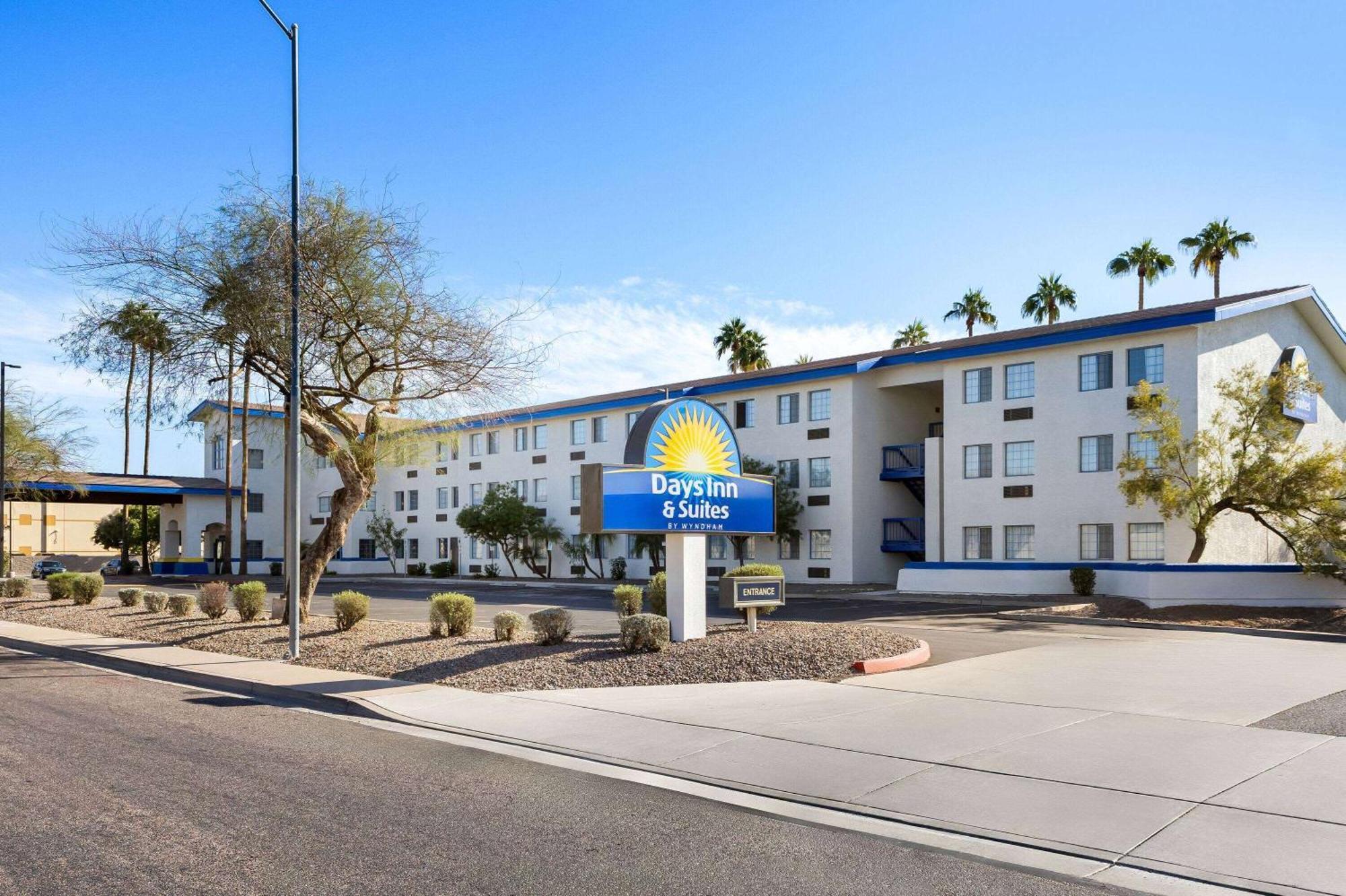 Days Inn & Suites By Wyndham Mesa Near Phoenix Εξωτερικό φωτογραφία